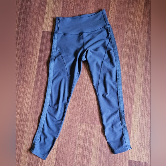 Thrive Société Leggings Reflective Racer Stripes High-rise Ankle Grey Mesh Small - Picture 6 of 9